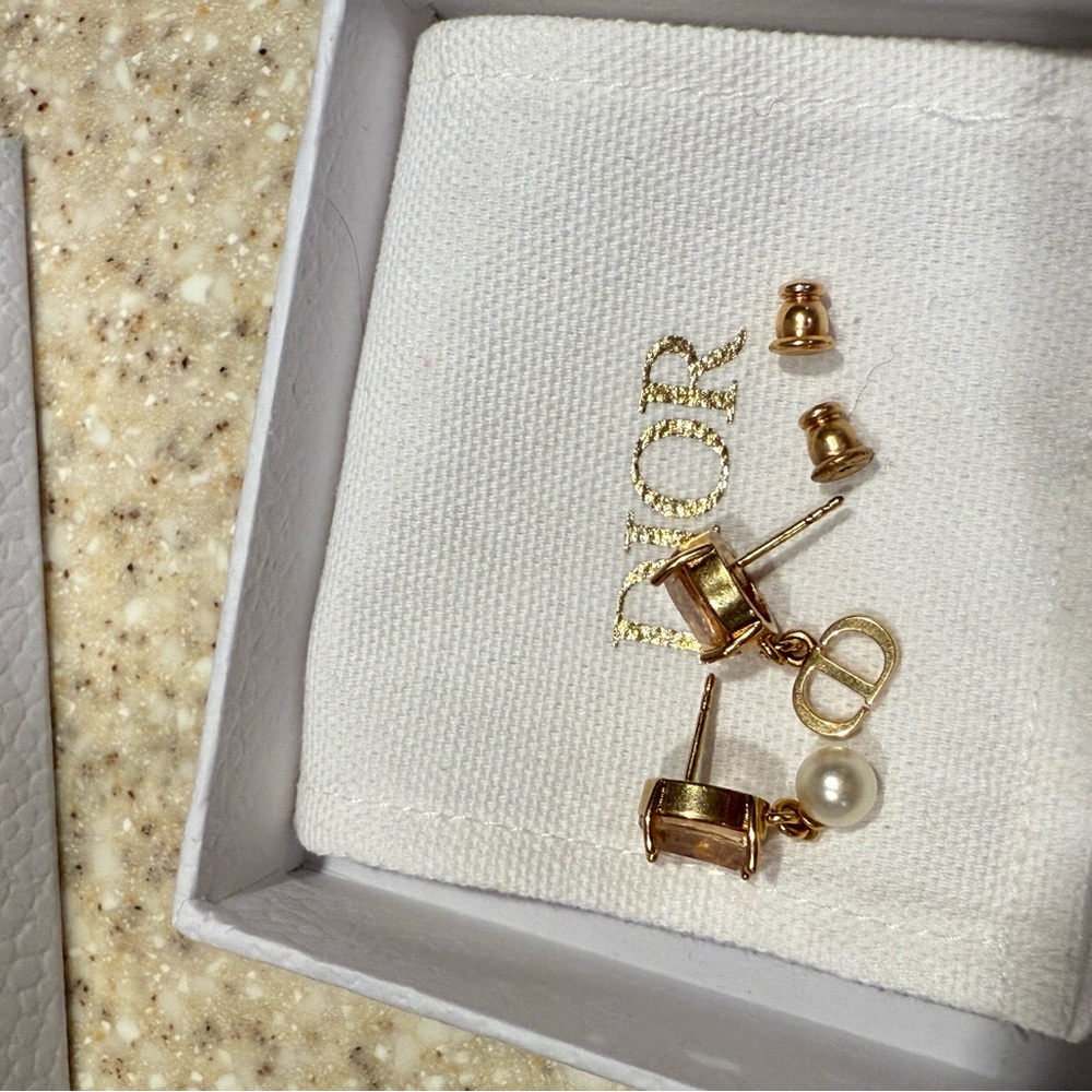 Dior Pearl Tribale Earrings - Picture 4 of 7